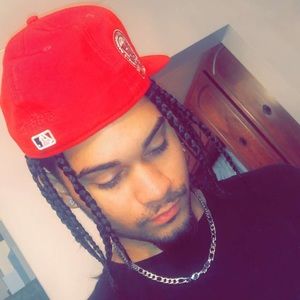 Meet your Posher, Victor